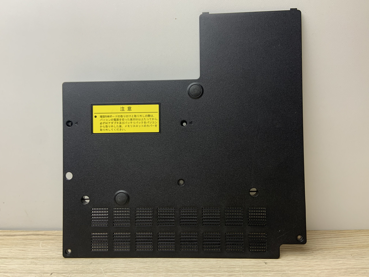 NEC VK27MD-J Корпус E (Сервісний люк) (37RR3BDKE00) б/у