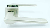 Дверные ручки для межкомнатных (входных) дверей на круглой розетке Trion ЦАМ RIGORO 74 MSN