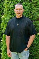 Черная льняная мужская вышиванка с тризубом. Рубашка-вышиванка на короткий рукав. Размер L