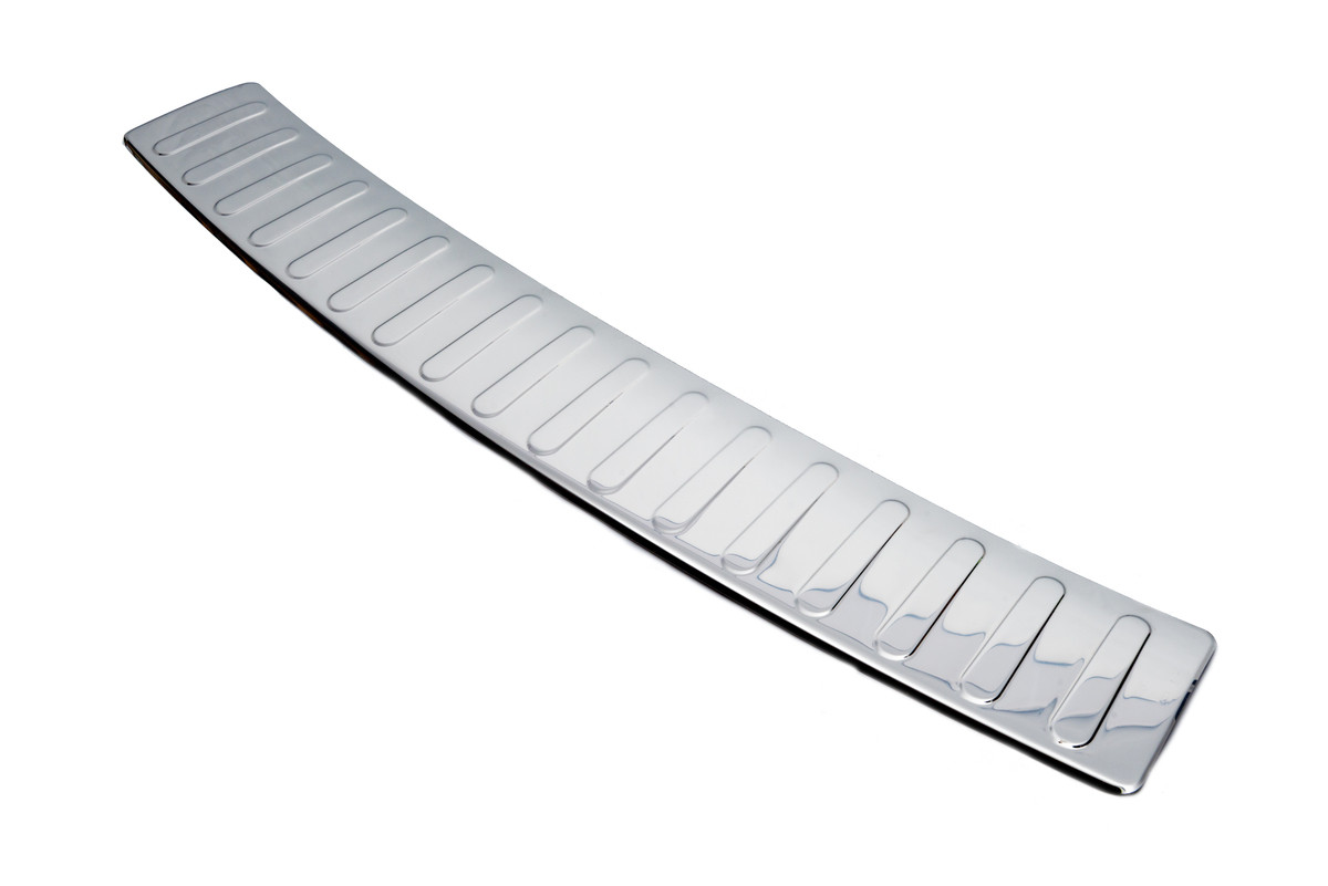 Накладка на задній бампер Carmos (нерж) для Ford Kuga 2008-2013 рр від VLF комп., фото 1