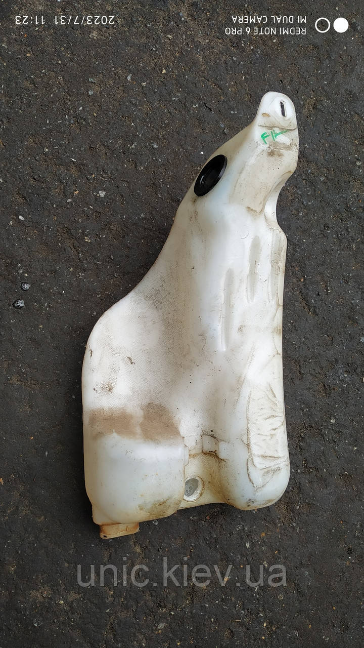 Бачок склоомивача Рено Меган 3 / Сценік 3 б/в