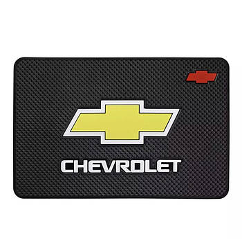 Антискольований килимок торпеди з логотипом Chevrolet