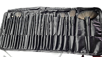 Большой набор деревянных кисточек для макияжа 24 шт. в мягком черном чехле