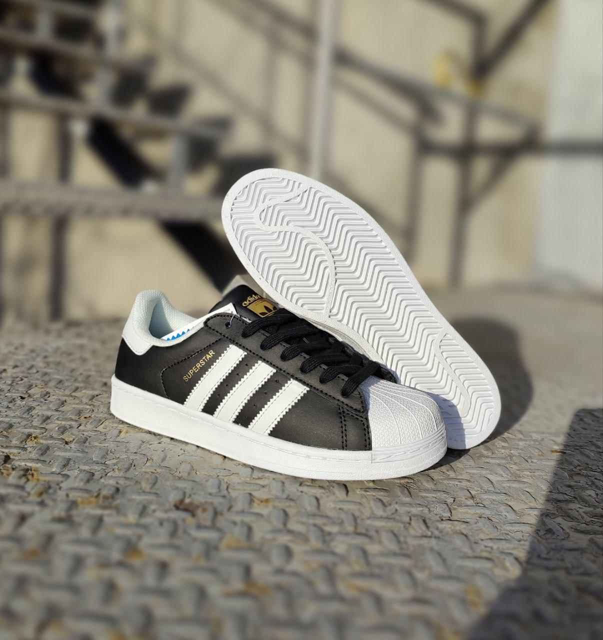 Adidas superstar black clearance white 39