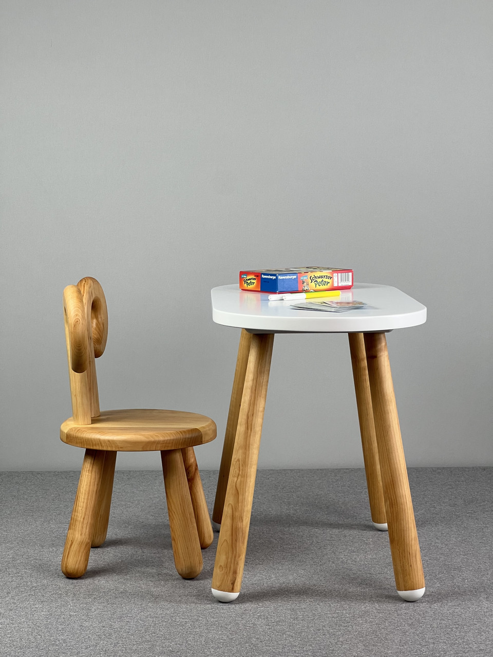 Овальний столик "Монтессорі" та стільчик "Шон" з дерева