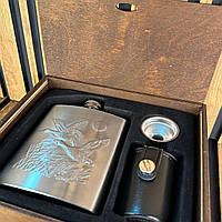 Карманная фляга для алкоголя 4 рюмки подарок охотнику в деревянной коробке HIDDEN 61144DK04