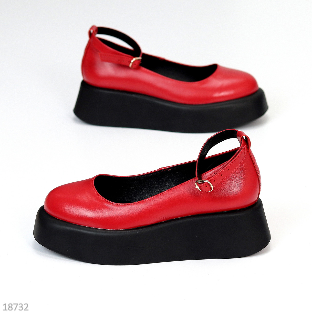 Червоні шкіряні туфлі на шлейку натуральна шкіра на чорній платформі lolita style - фото 4 - id-p1912099761