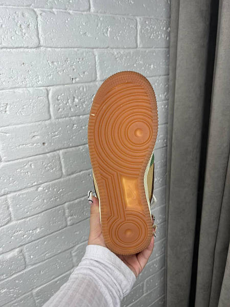 Nike air force 1 beige orange hot sale