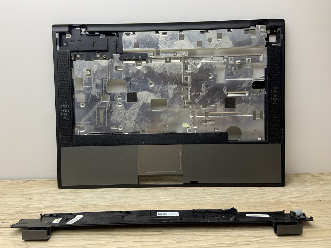 Dell Latitude E5410 Корпус C (топкейс, середня частина) (05PW9J 60.4GN12.002) 4A б/в #