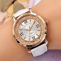 Годинник жіночий дуже красивий білий колір ремінця