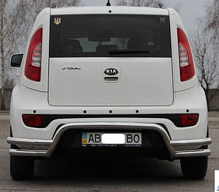 Захист заднього бампера Kia Soul (c 2008---)