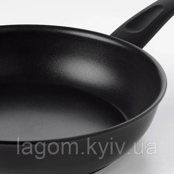 Сотейник із кришкою Ø26 см IKEA ХеМЛАГА ІКЕА алюмінієва чорна з антипригарним покриттям Teflon® Select