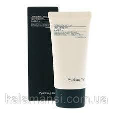 Заспокійливий крем сонцезахисний Pyunkang Yul Calming Sun Cream SPF50+ PA++++ 50ml(06.2025 г)