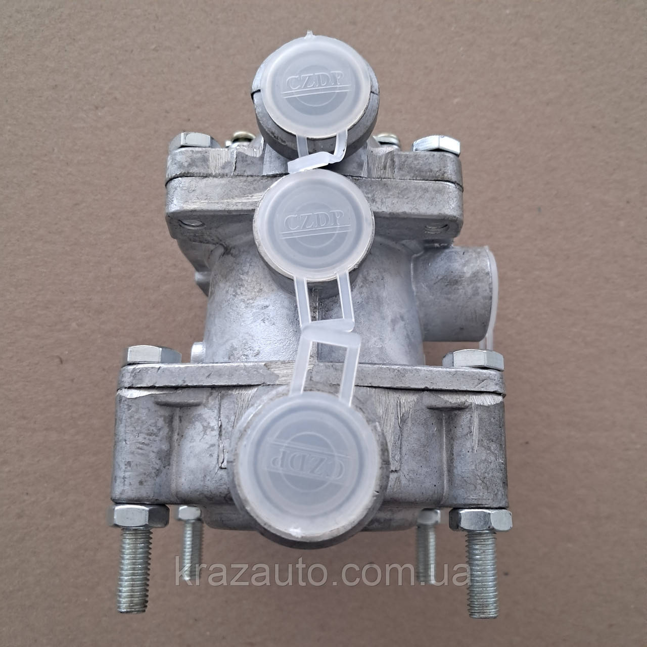 Клапан управления тормозами двухпроводной КрАЗ МАЗ КАМАЗ (Турция)100-3522010 - фото 2 - id-p1140395584