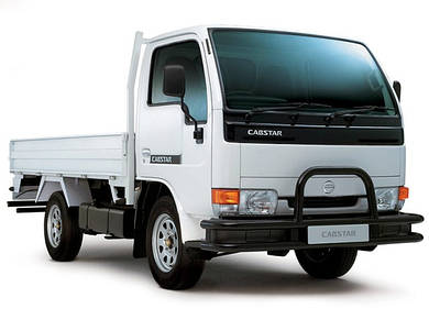 Чохли на Nissan Cabstar