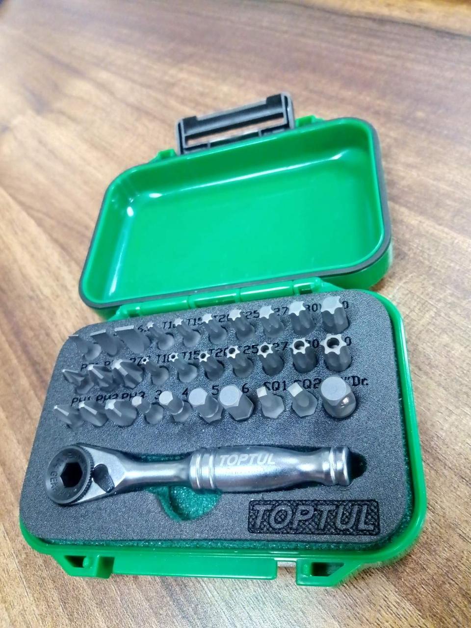 Набір біт із тріскачкою-бітовтримачем 1/4" 31ед.  TOPTUL GABW3103
