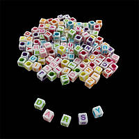 Бусины с разноцветными английскими буквами куб 5*5 мм (примерно 125 шт)