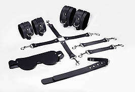 Набір Feral Feelings BDSM Kit 5 Black, наручники, поножі, конектор, маска, паддл