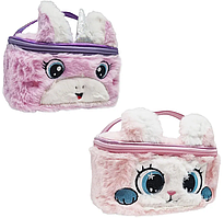 Косметика для дівчаток у косметичці