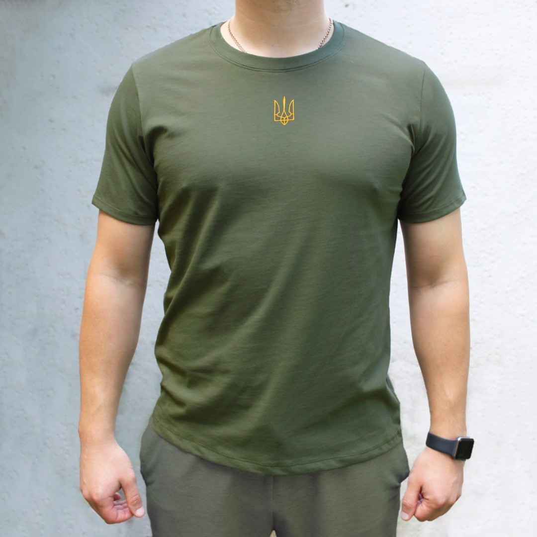 Модна чоловіча футболка з тризубом колір Хакі, Патріотична футболка тризуб України