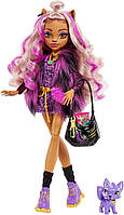 Модная кукла Monster High Clawdeen Wolf с фиолетовыми прядями, фирменным образом, аксессуарами и домашней