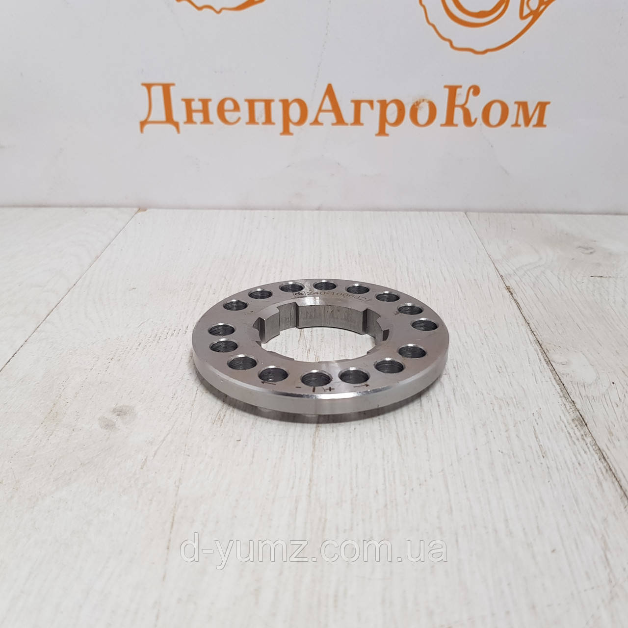 240-1006327 Флянець шестерні насоса, фото 1