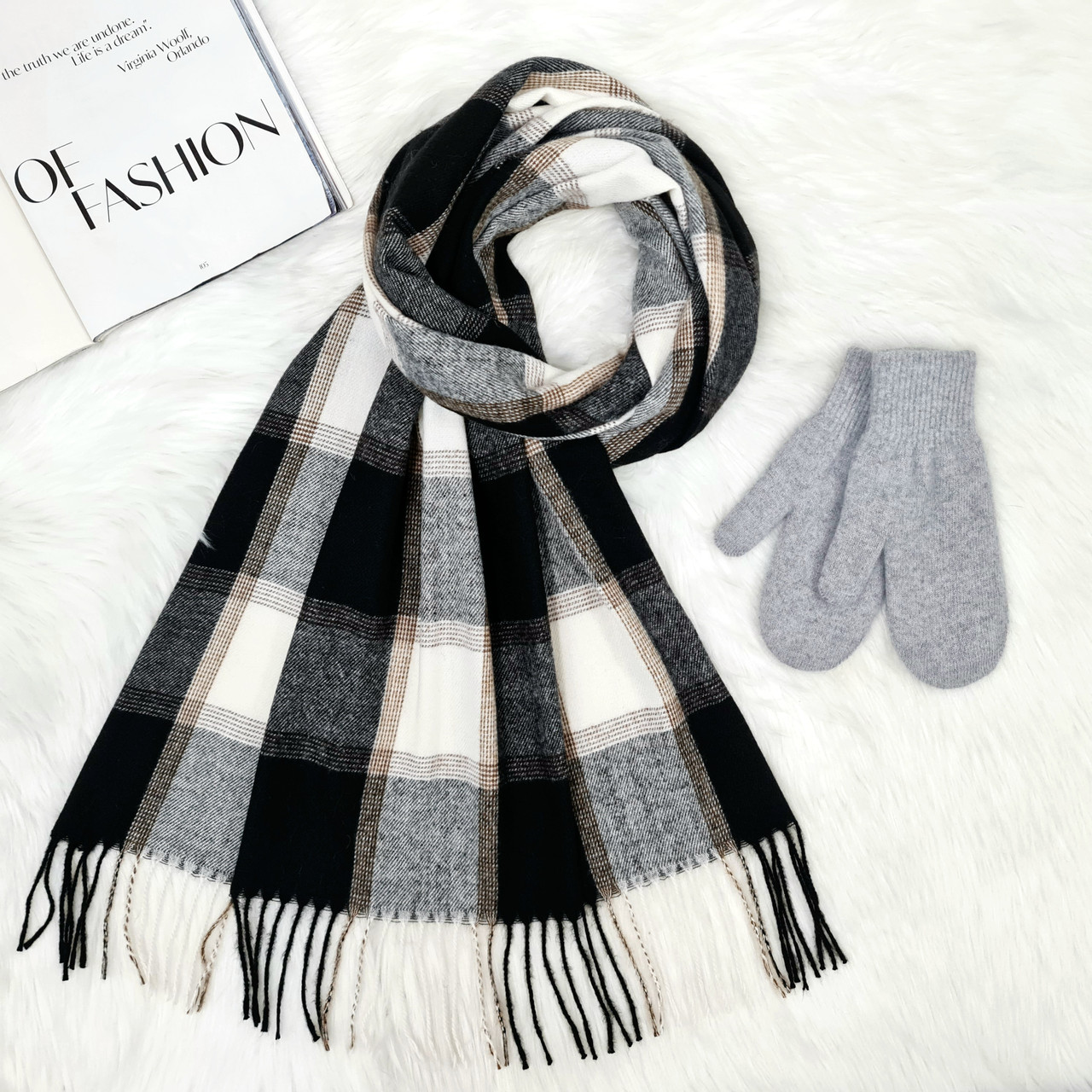 Комплект жіночий зимовий (шарф+рукавиці) M&JJ One size Сірий + чорний 8064 - 4105
