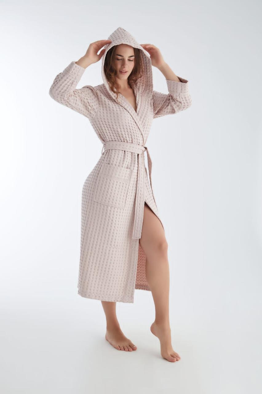 Жіночий вафельний халат Nusa 4160 з капюшоном, пудровий S
