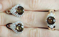 Серебряный набор - серебряные серьги и кольцо с синим камнем в обрамлении сверкающих фианитов