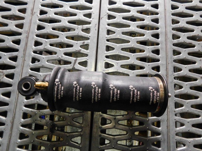 Пневмоподушках сидіння МАЗ - 5440, 6430 (VIBRACOUSTIC, Угорщина) V075105-20, фото 1