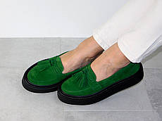 Лофери зелені жіночі замшеві на чорній підошві