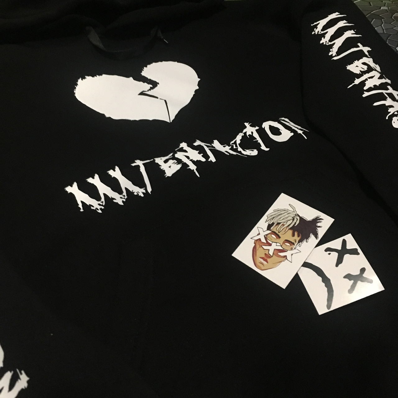 Xxxtentacion heartbroken best sale hoodie