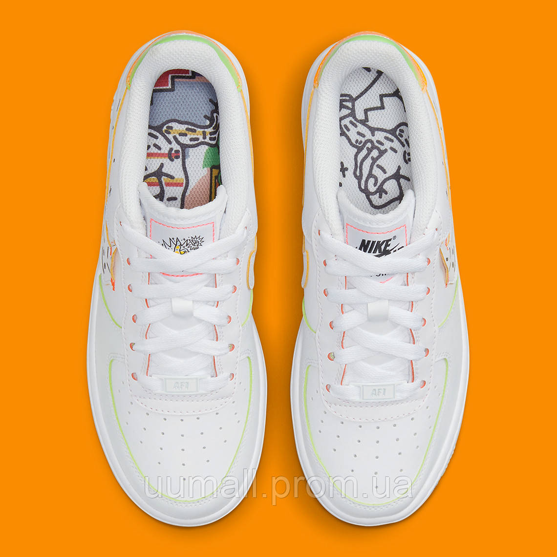 Кроссовки мужские Nike Psychedelic Doodles Appear Atop Yet Another Air Force 1 (DV1366-111) 4 UM, код: 7719362 - фото 5 - id-p1916249138