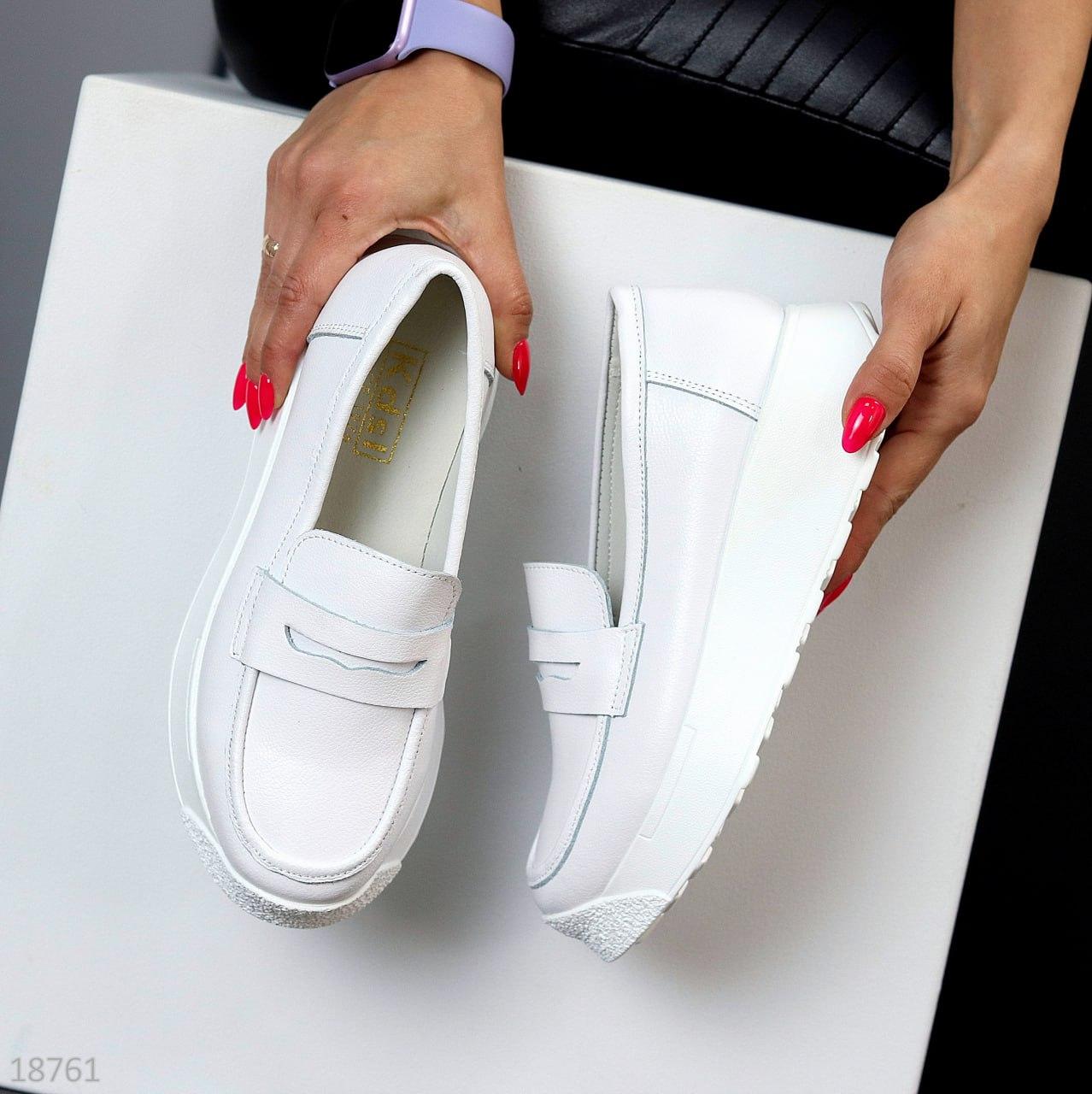 Женские кожаные лоферы стильные туфли на низком ходу белые натуральная кожа 38 - фото 3 - id-p1918703325