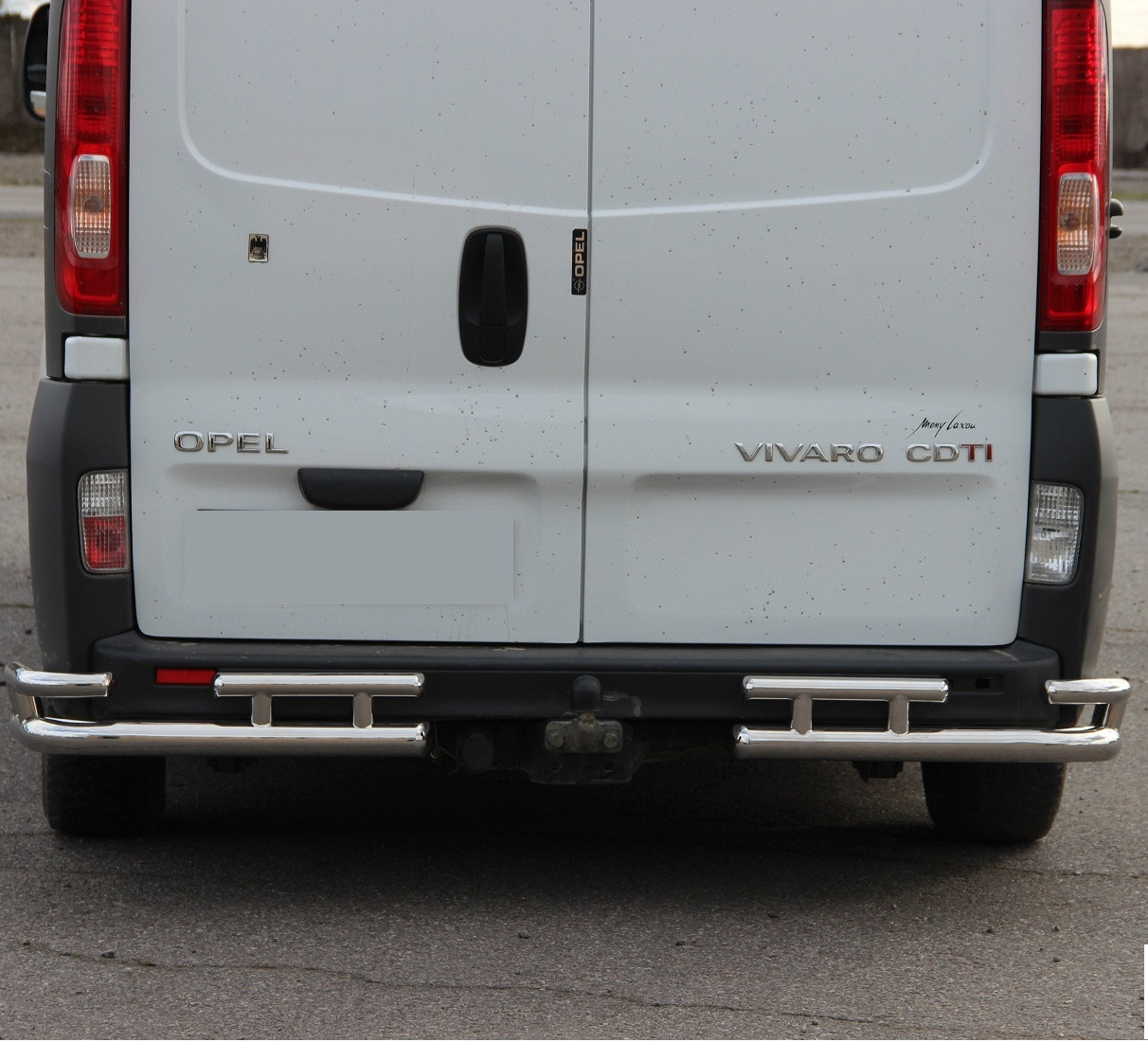 Захист заднього бампера на Renault Trafic (c 2001---), фото 1