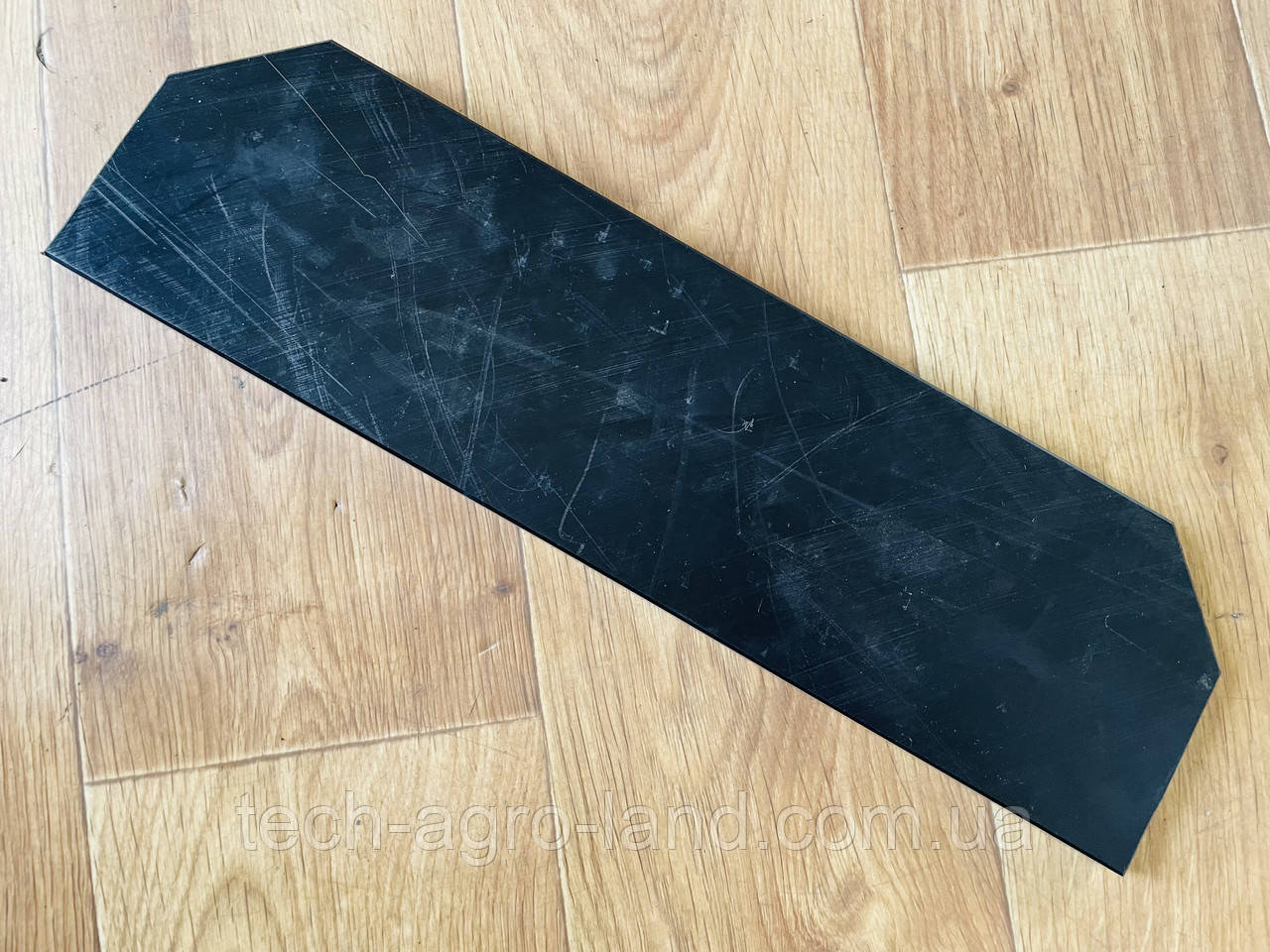 Накладка кутознімна пластикова на відвал плуга 25 Бомет Текрон композитний