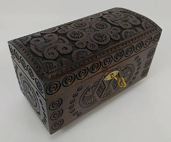 Різьблена дерев’яна шкатулка з горіха | 17.8×9×10.3 см | Механічний замок на ключ | Оксамитове дно | Унікальний подарунок