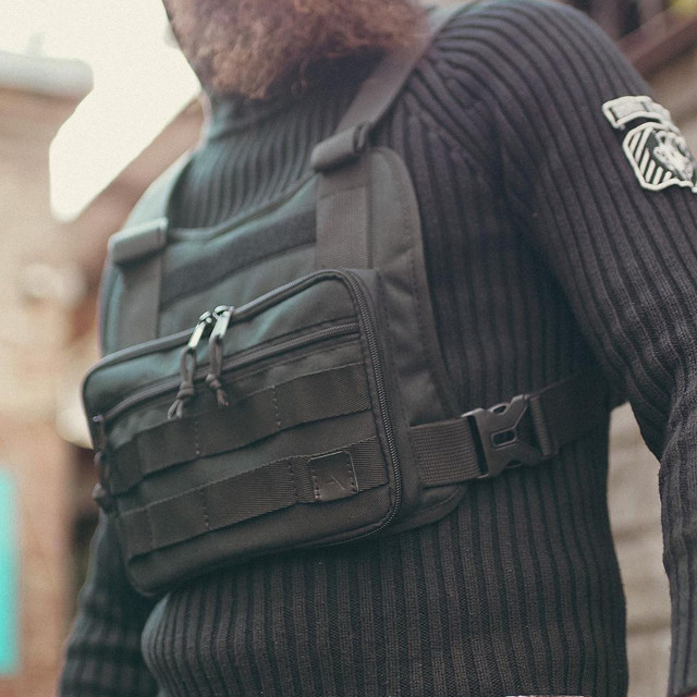 Нагрудна сумка-жилет WALLBAG