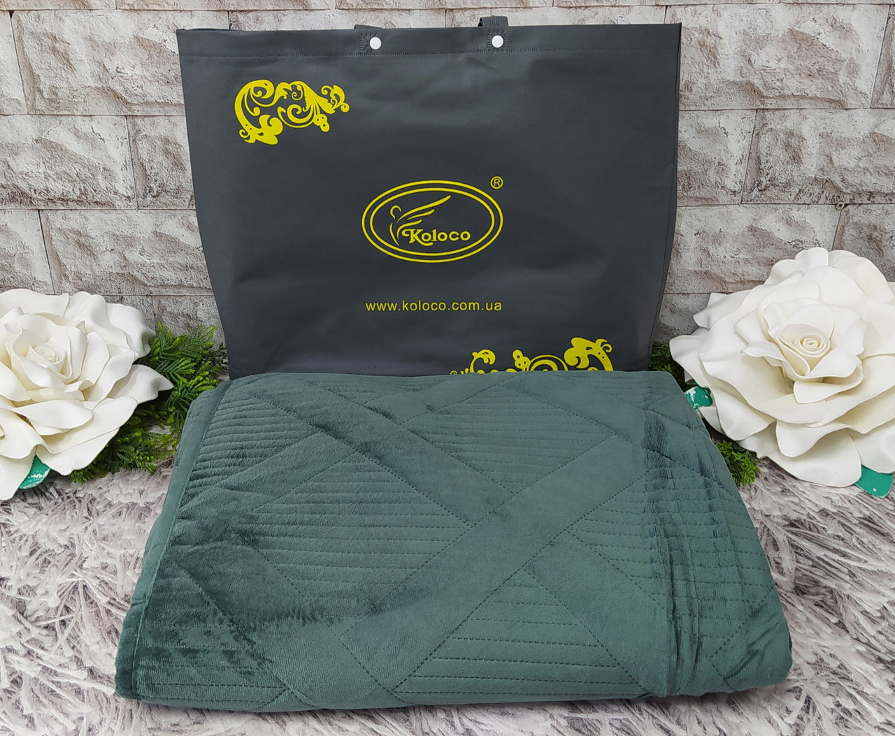 Покривало евро розмір 220х240 см велюр стьобане з наповнювачем в сумці Koloco S-2041