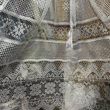 Коротка тюль сітка на метраж білого кольору, висота 1,5 м (131-22)