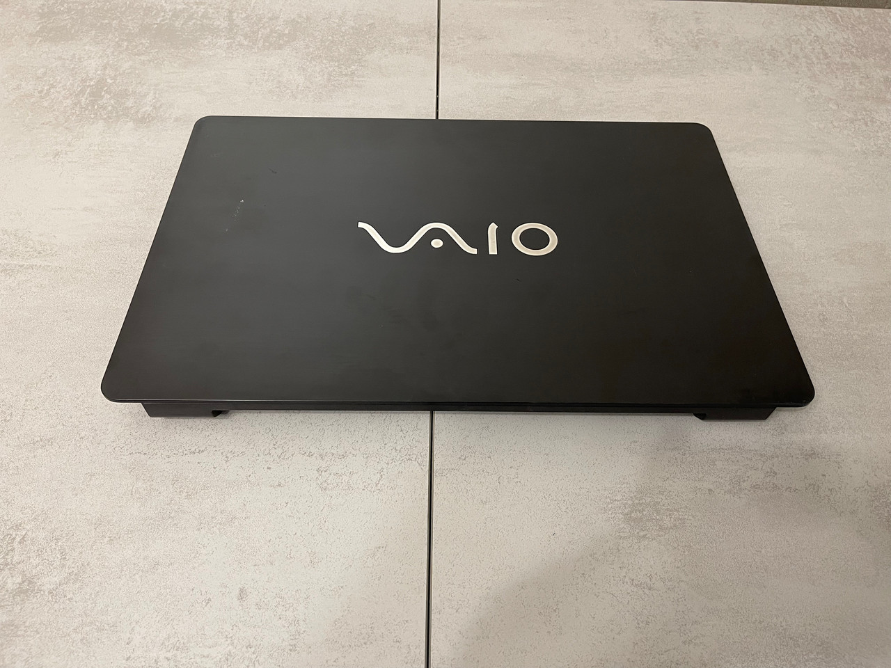 Кришка матриці для Sony Vaio VPCF21, # 012-000A-7275-A в доброму стані, фото 1