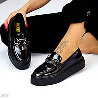 Женские туфли лоферы на платформе кожаные лаковые черные Orquídia