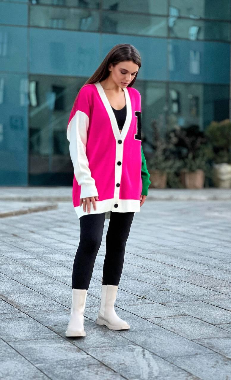 Женский теплый кардиган свободного кроя с модным принтом вязаная кофта кардиган трехцветная Розовый - фото 5 - id-p1919614050