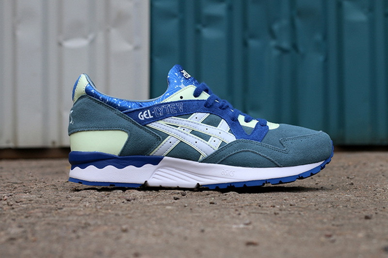 Кросівки жіночі Asics Gel Lyte V Glow in the dark / ASC-658