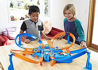 Трек Hot Wheels Хот Вілс Аварія Хрест Навхрест Перехресне зіткнення Hot Wheels Criss Cross Crash DTN42