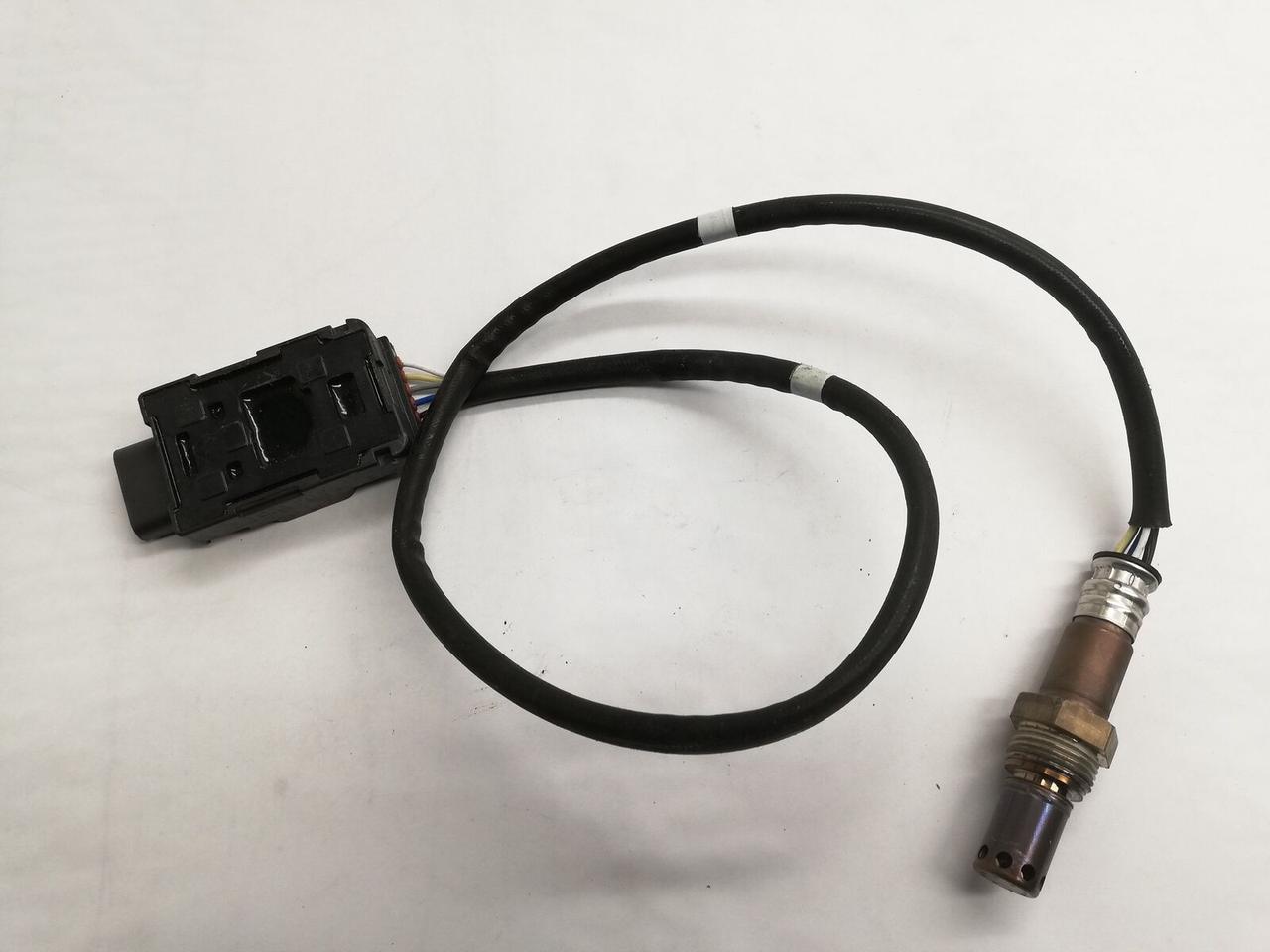 Датчик оксидів азоту NOX VAG:Volkswagen:Tiguan, Passat,Golf; Skoda:Kodiaq; Audi: Q3; Seat:TARRACO, 05N907807F