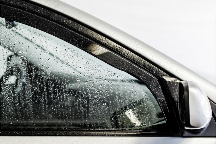Дефлектори вікон вітровики на Mazda 3 III 2013 - 5D / вставні, 4шт/ HB Mazda 3 3