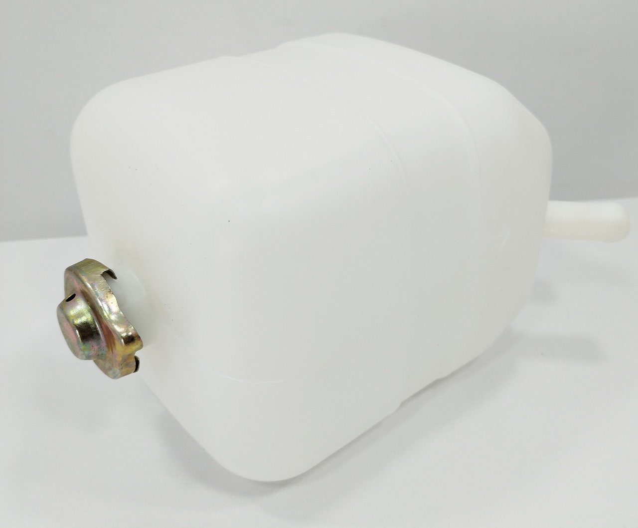 Бачок розширювальний (+кришка) ВАЗ 2101-07 ХарківОптТорг, фото 1