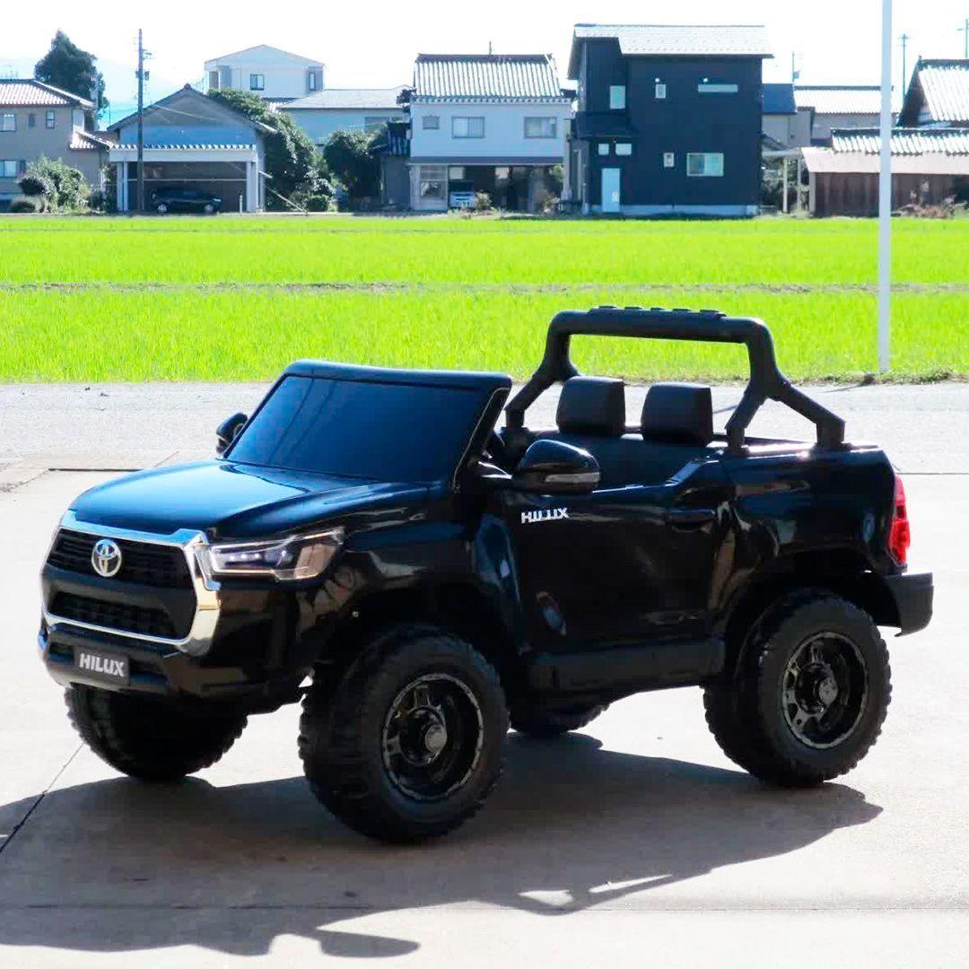Дитячий електромобіль джип  Toyota Hilux M 4919EBLR-2 (MP3, USB, SD карта, мотори 4x35W, акумулятор 12V14AH)