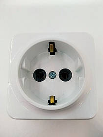 Розетка 1-я Gunsan Misya біла із заземленням